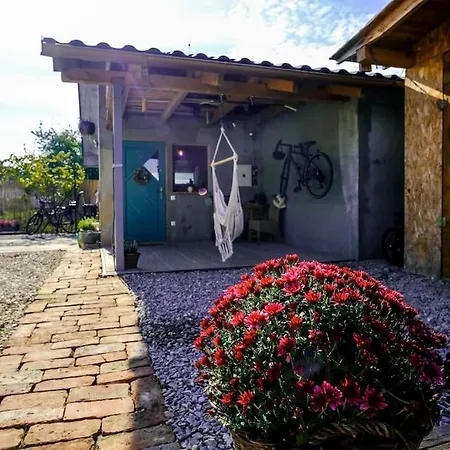 Domcek Σπίτι διακοπών Nové Zámky